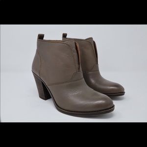 Lucky Brand Booties- Size 9 women’s